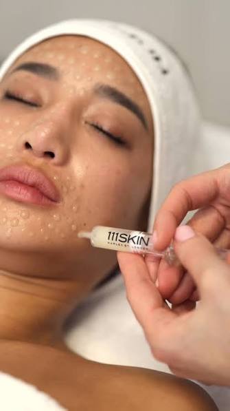 Silkskin DermaPlaning + Serum Locking